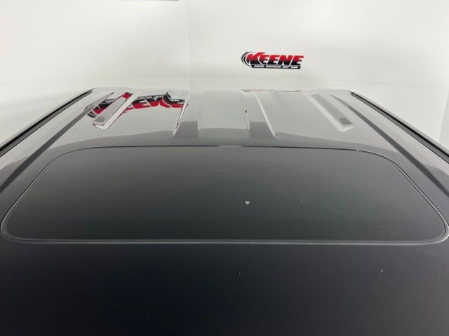 Used 2024 GMC Sierra 1500 AT4 w/ AT4 Preferred Package AWD/4WD image 8