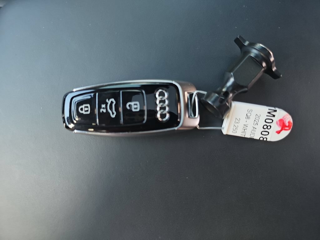 Used 2025 Audi SQ8 Prestige AWD/4WD image 35
