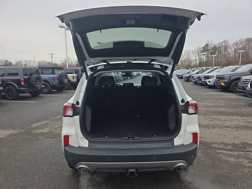 Certified 2022 Ford Escape Titanium w/ Titanium Elite Package image 17