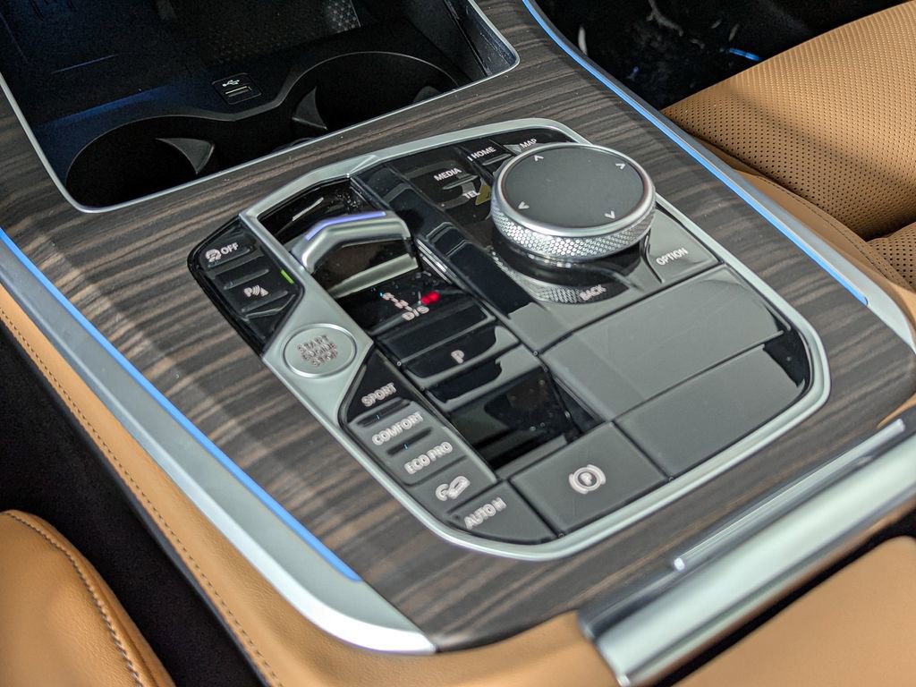 Certified 2025 BMW X5 xDrive40i w/ M Sport Package image 37