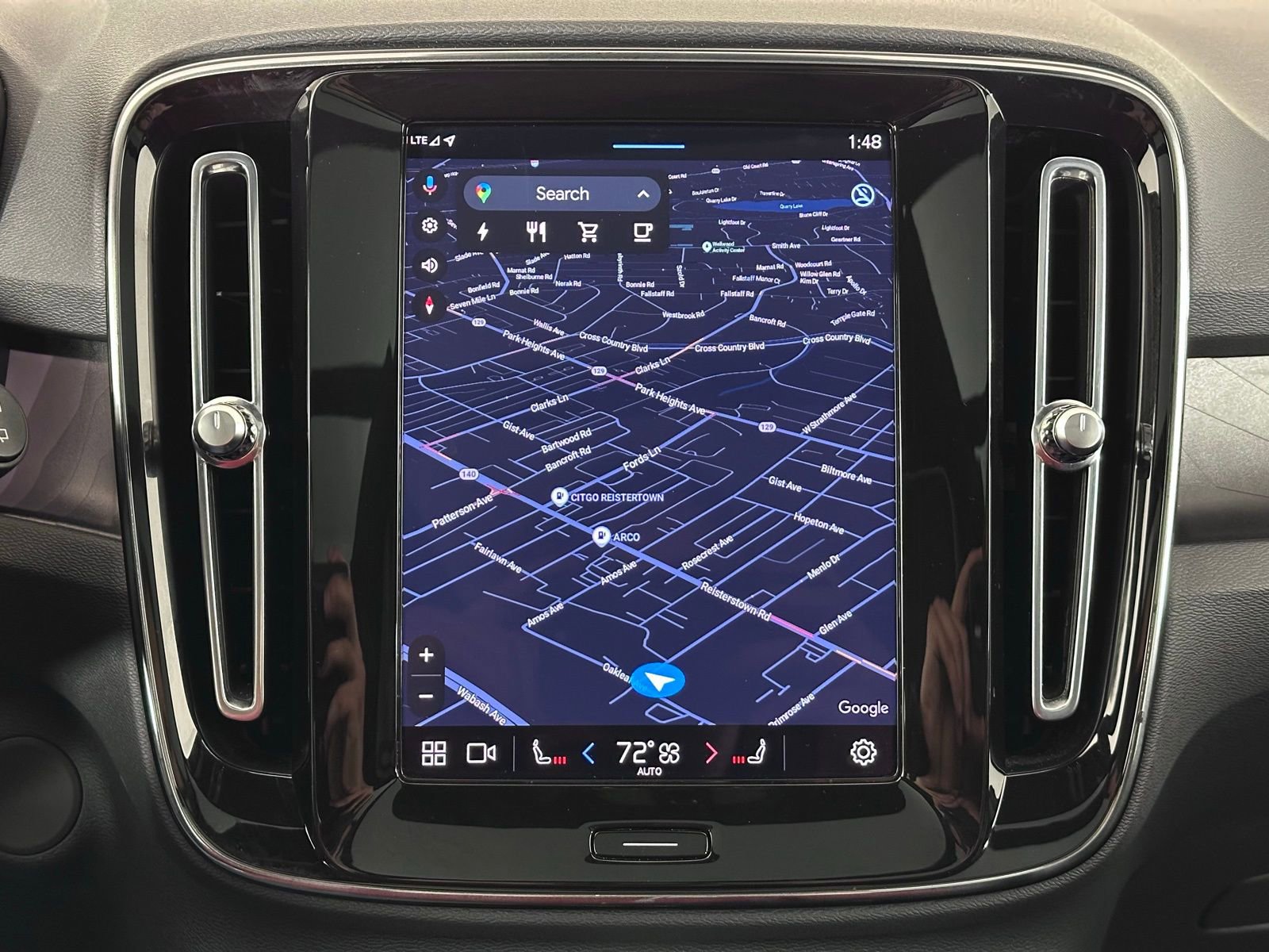 Used 2023 Volvo XC40 Recharge Plus image 19