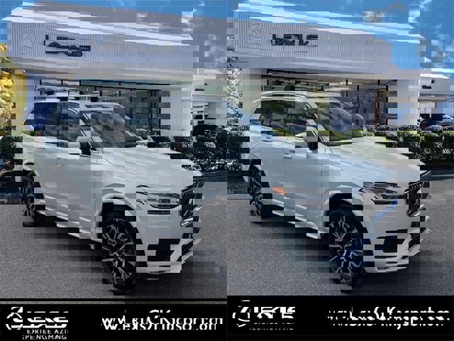 Used 2021 Volvo XC90 T5 Momentum w/ Climate Package image 7