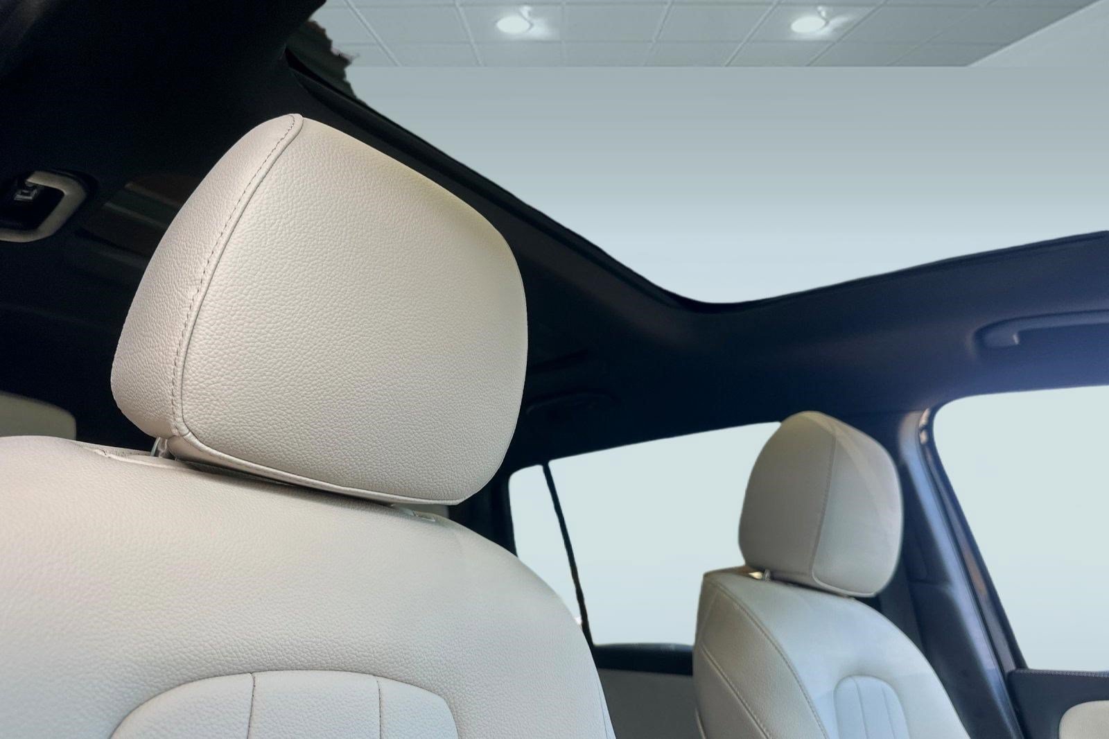 New 2026 Mercedes-Benz GLB 250 image 15