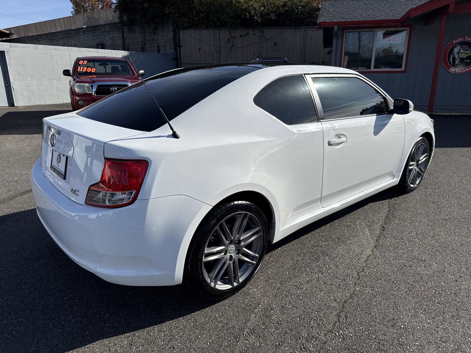 Used 2013 Scion tC image 7