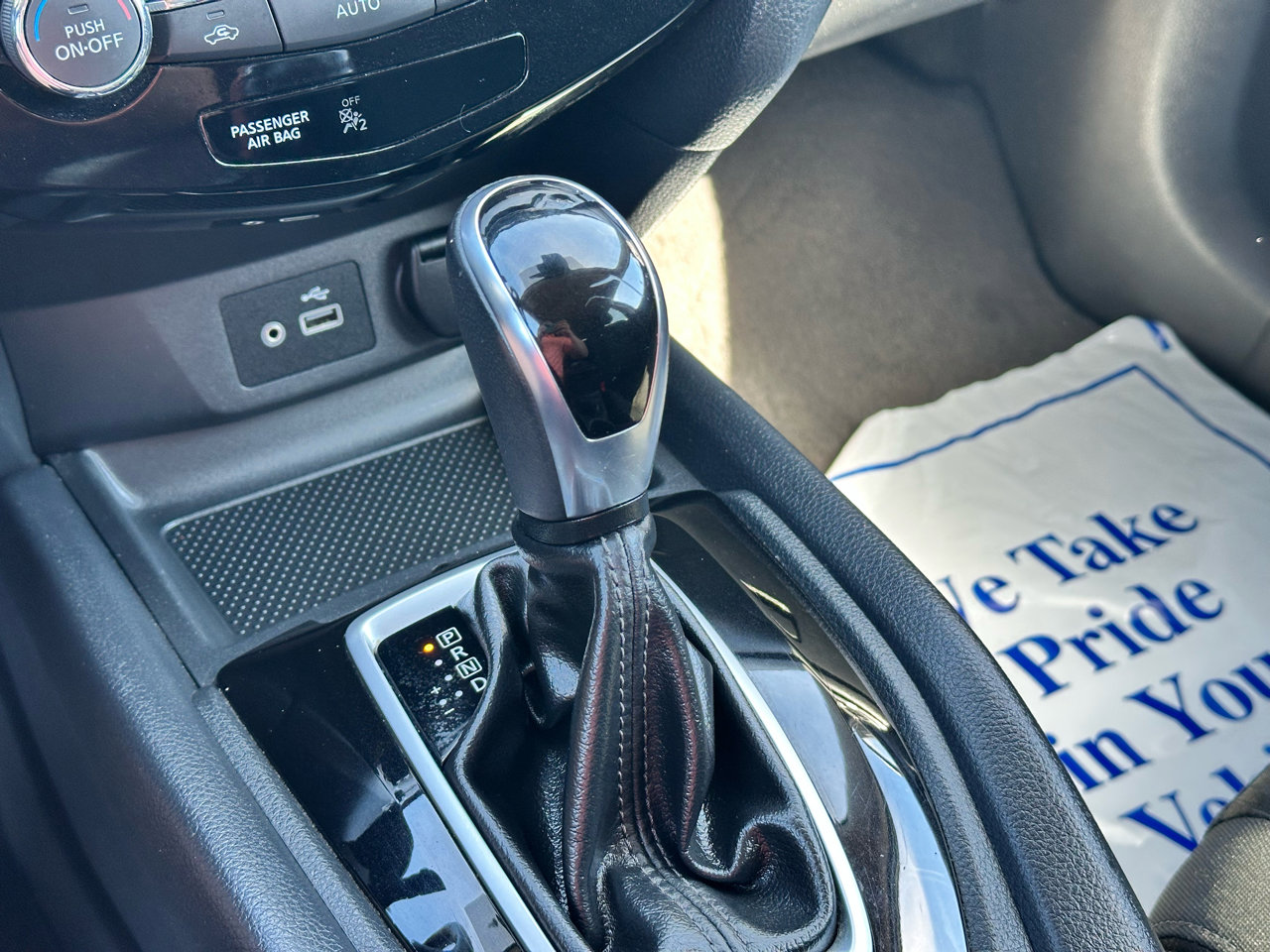 Used 2020 Nissan Rogue SV image 26