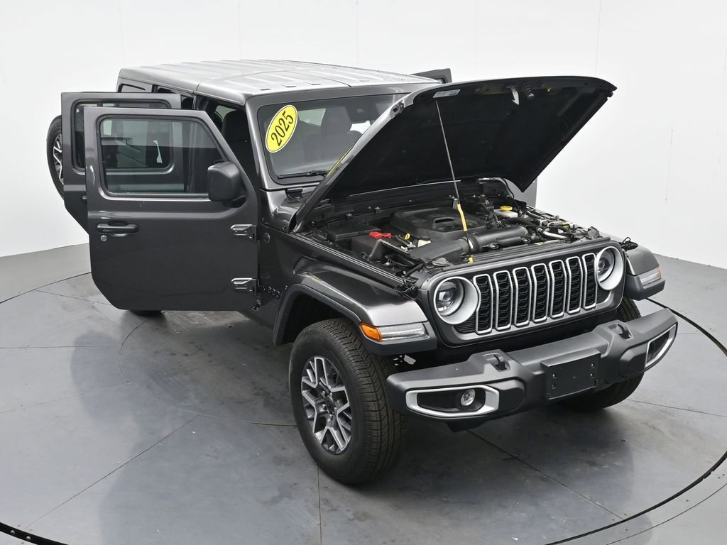 Used 2025 Jeep Wrangler Sahara AWD/4WD image 38