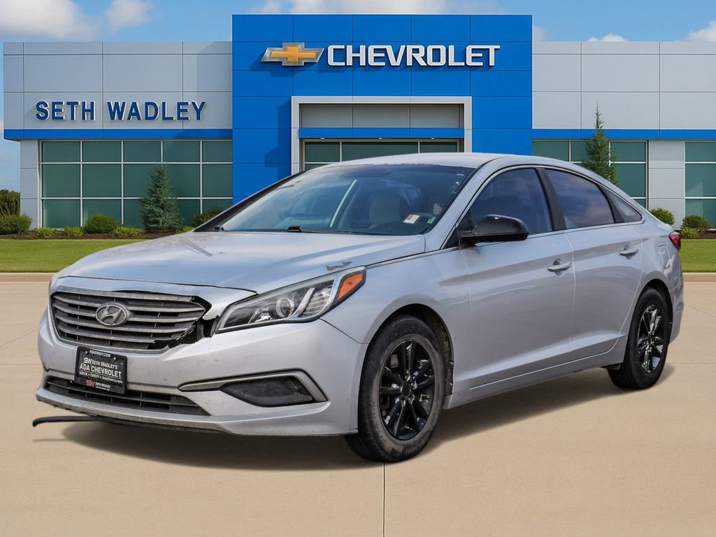 Used 2017 Hyundai Sonata SE FWD image 3