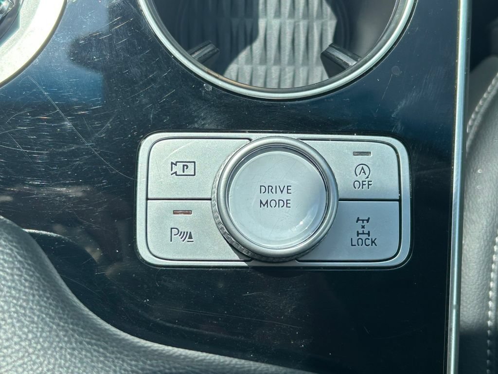 Used 2025 Genesis GV80 2.5T Standard AWD/4WD image 32