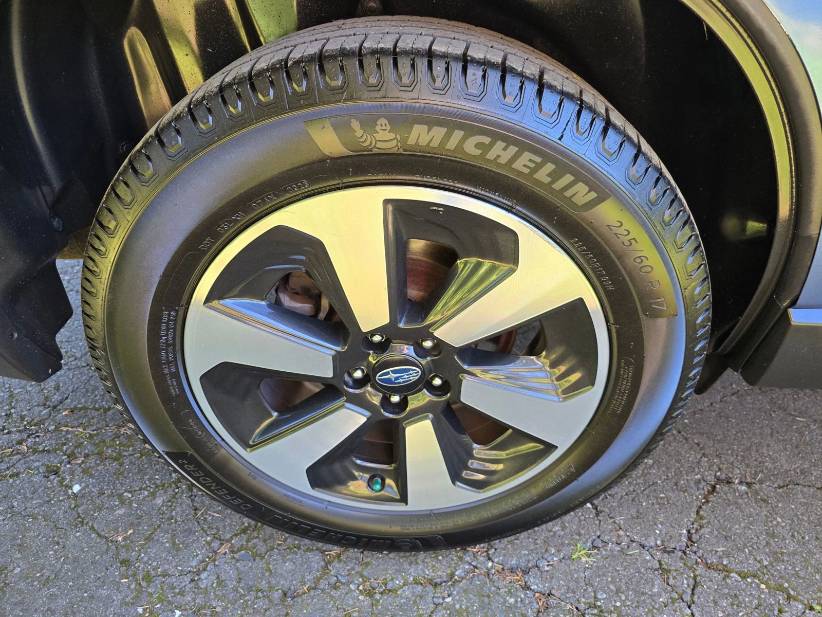 Used 2017 Subaru Forester 2.5i w/ Alloy Wheel Package image 10