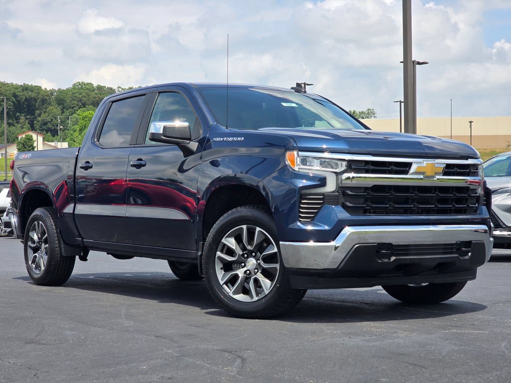 Used 2023 Chevrolet Silverado 1500 LT AWD/4WD image 2