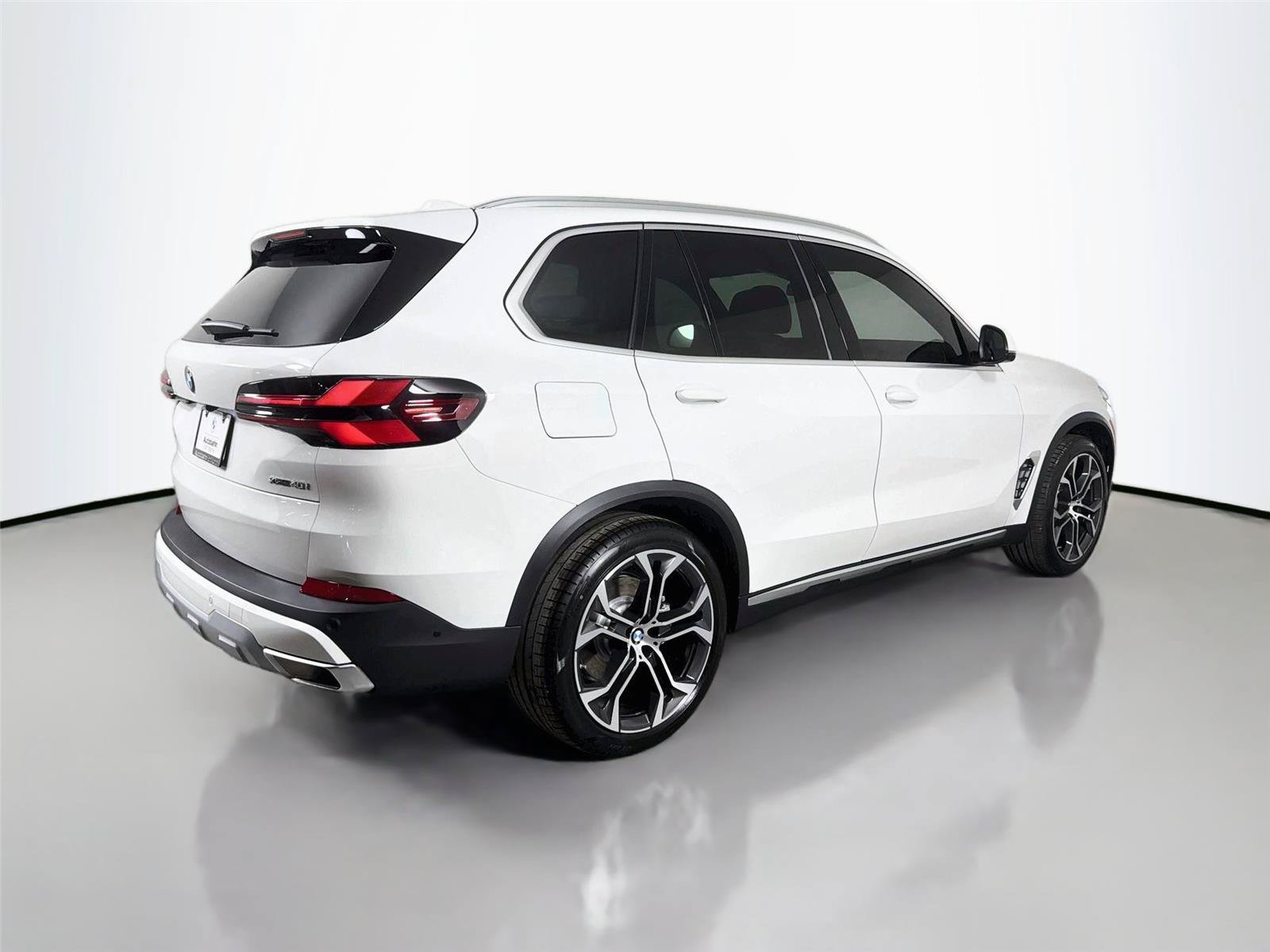 New 2026 BMW X5 xDrive40i w/ Climate Comfort Package AWD/4WD image 5
