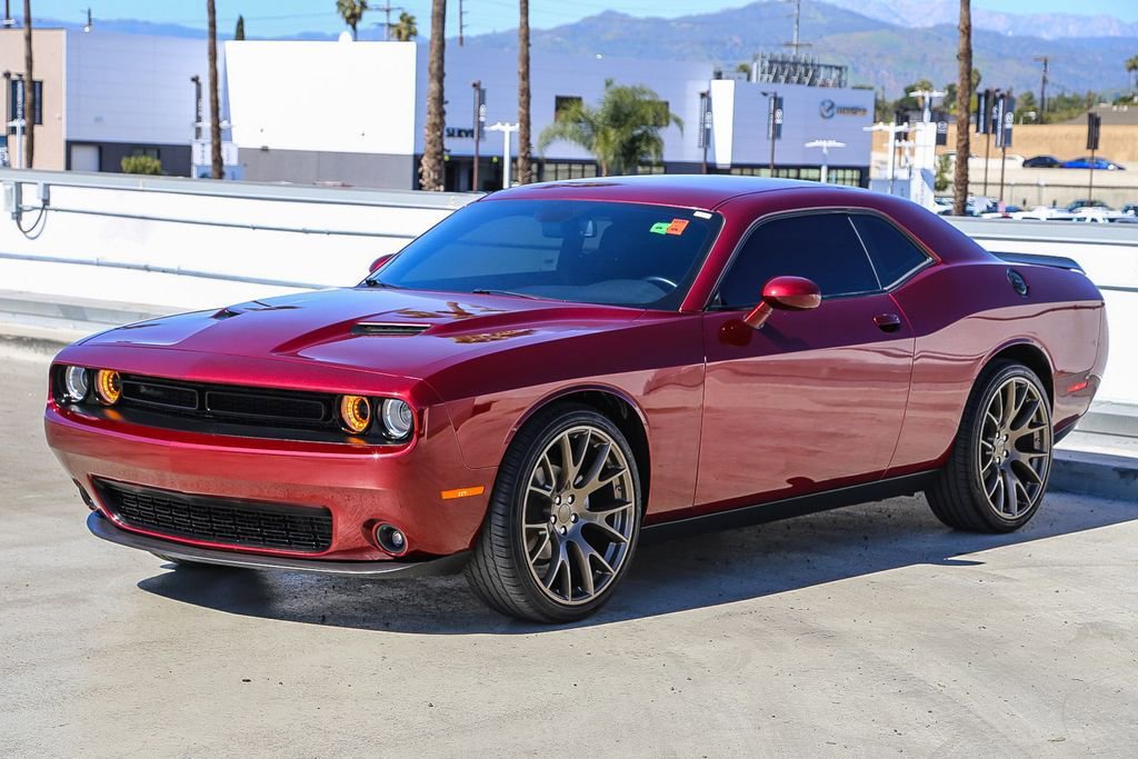 Used 2023 Dodge Challenger SXT w/ Blacktop Package image 4