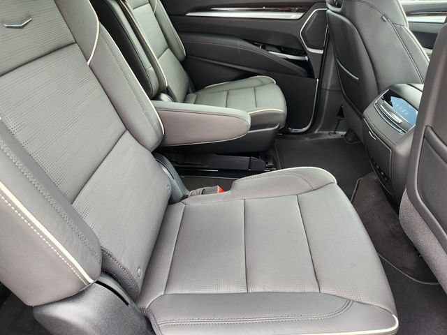 New 2026 Cadillac Escalade ESV Luxury w/ Touring Package AWD/4WD image 24
