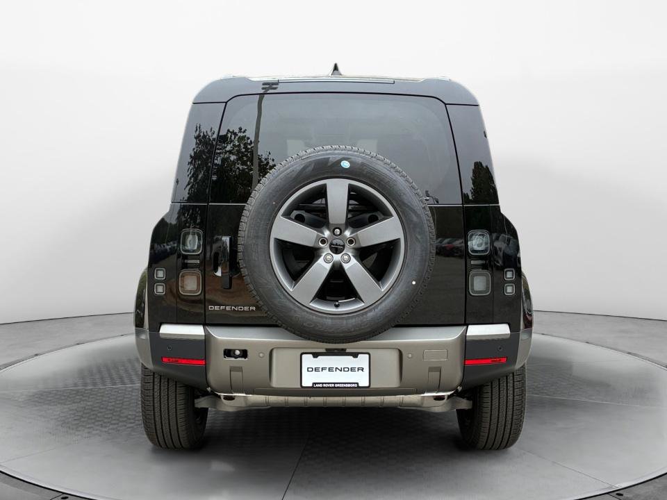 New 2026 Land Rover Defender 110 S AWD/4WD image 6