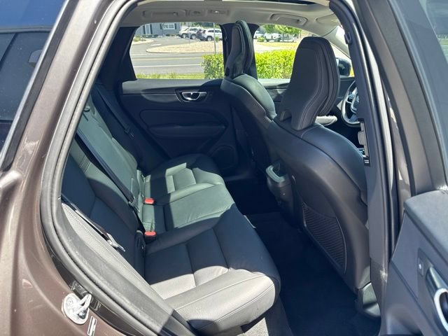 Certified 2025 Volvo XC60 B5 Plus AWD/4WD image 12