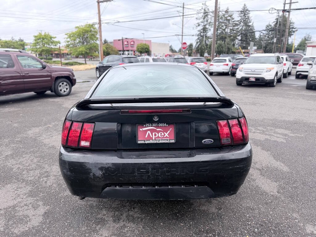 Used 2000 Ford Mustang Coupe RWD image 7