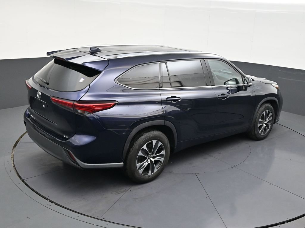 Used 2020 Toyota Highlander XLE image 15