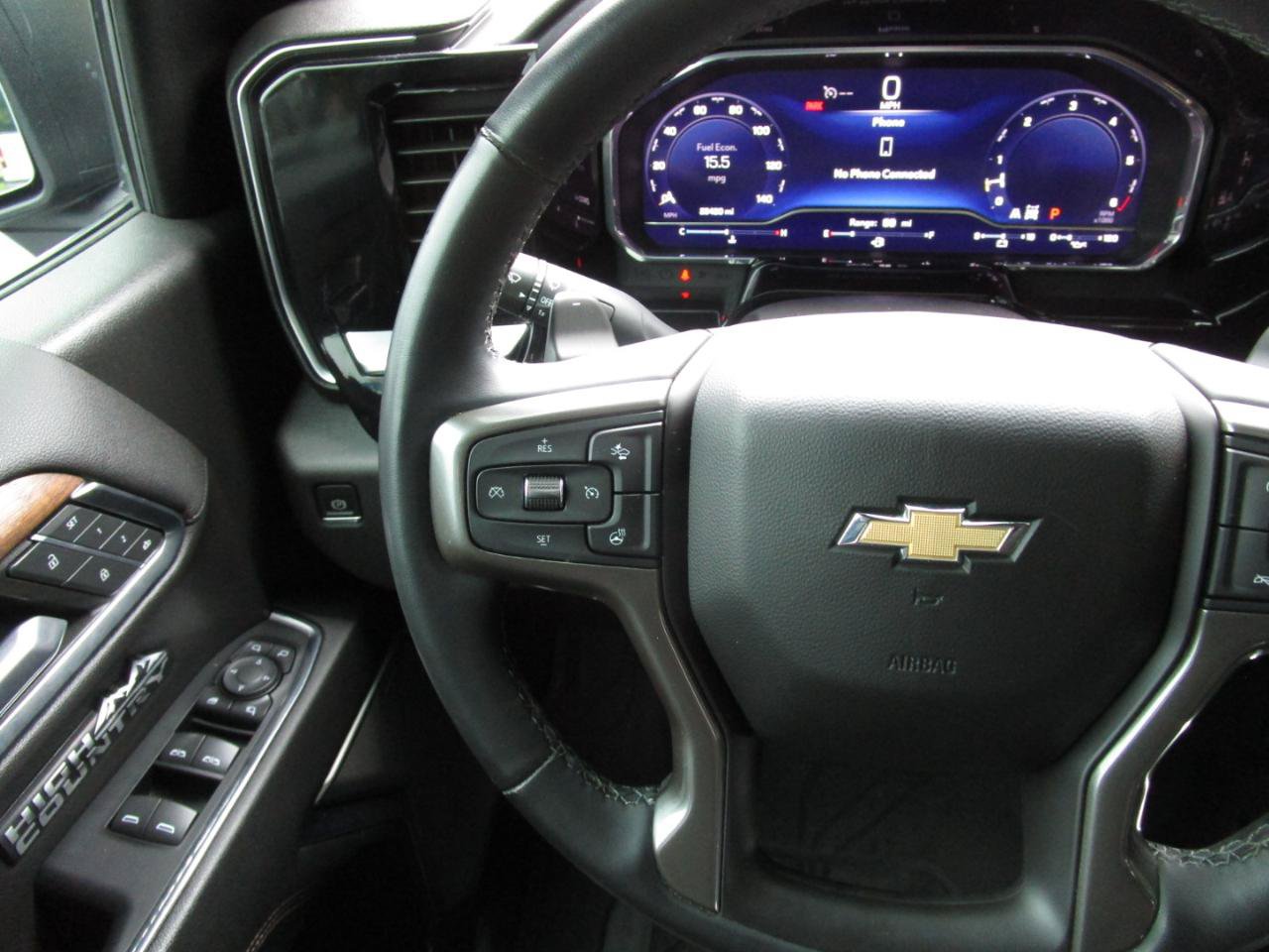 Used 2023 Chevrolet Silverado 1500 High Country w/ Technology Package AWD/4WD image 14
