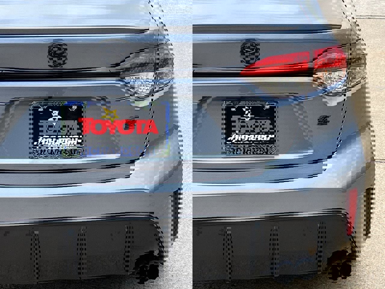 Used 2025 Toyota Corolla SE FWD image 6