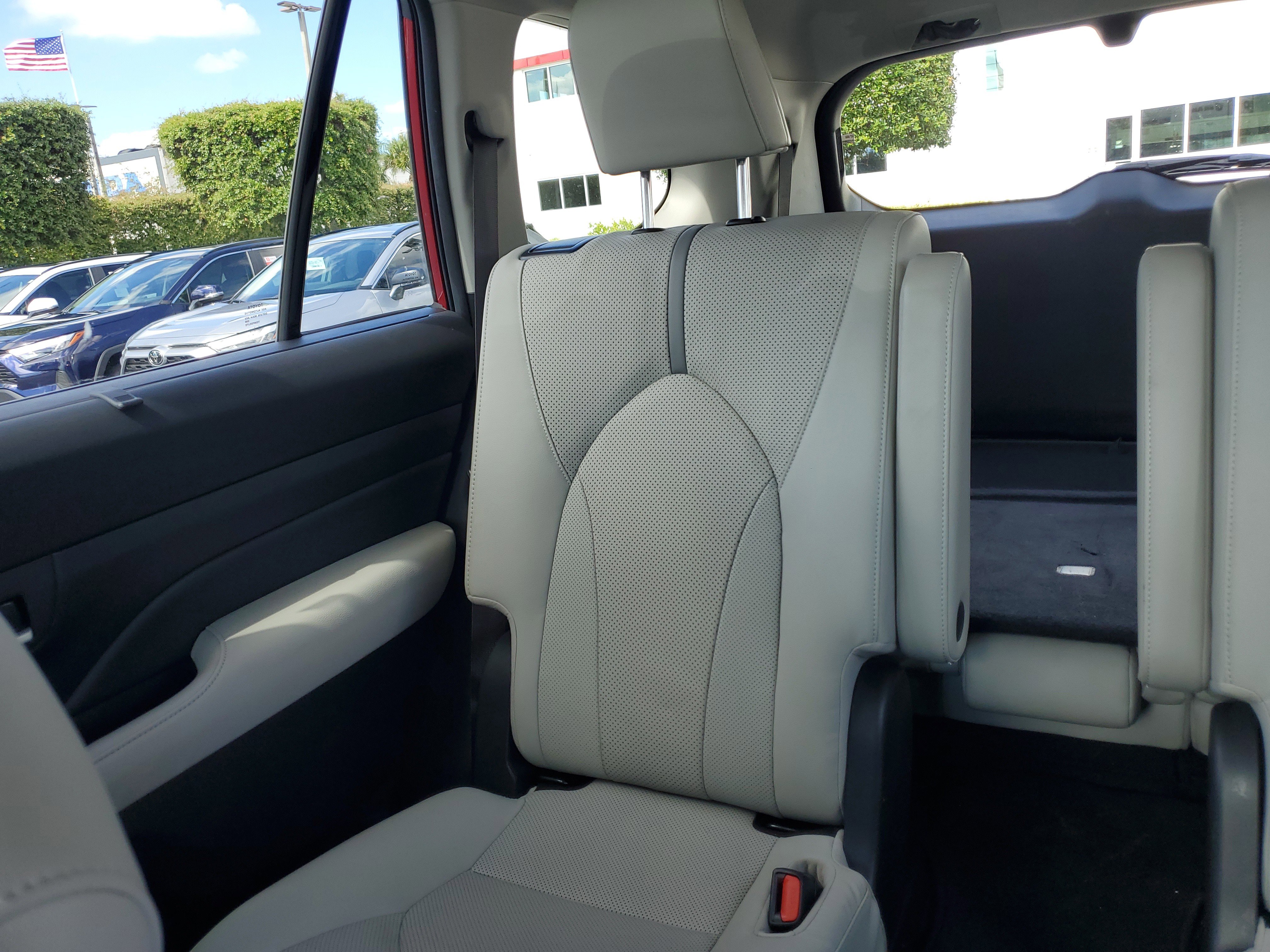 Used 2024 Toyota Grand Highlander Platinum image 20