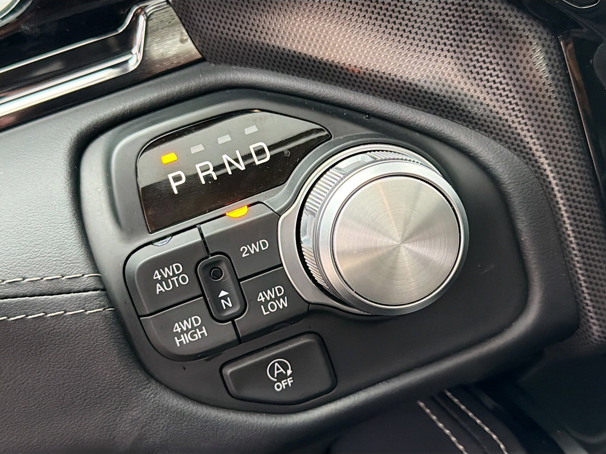 Used 2025 RAM 1500 Limited w/ Body Color Bumper Group image 28