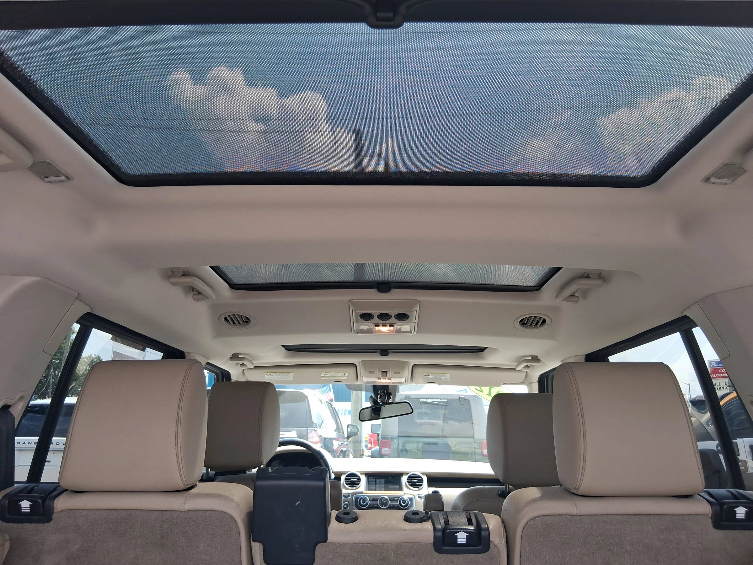 Used 2012 Land Rover LR4 HSE AWD/4WD image 15