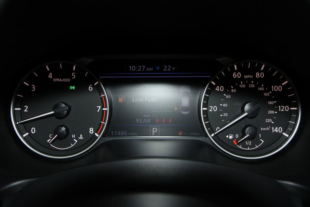 Used 2024 Nissan Altima 2.5 SR w/ SR Premium Package image 9