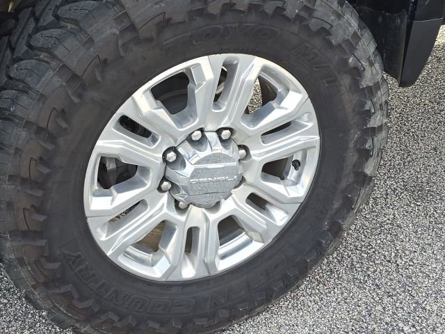 Used 2021 GMC Sierra 2500 Denali w/ Denali Ultimate Package image 12