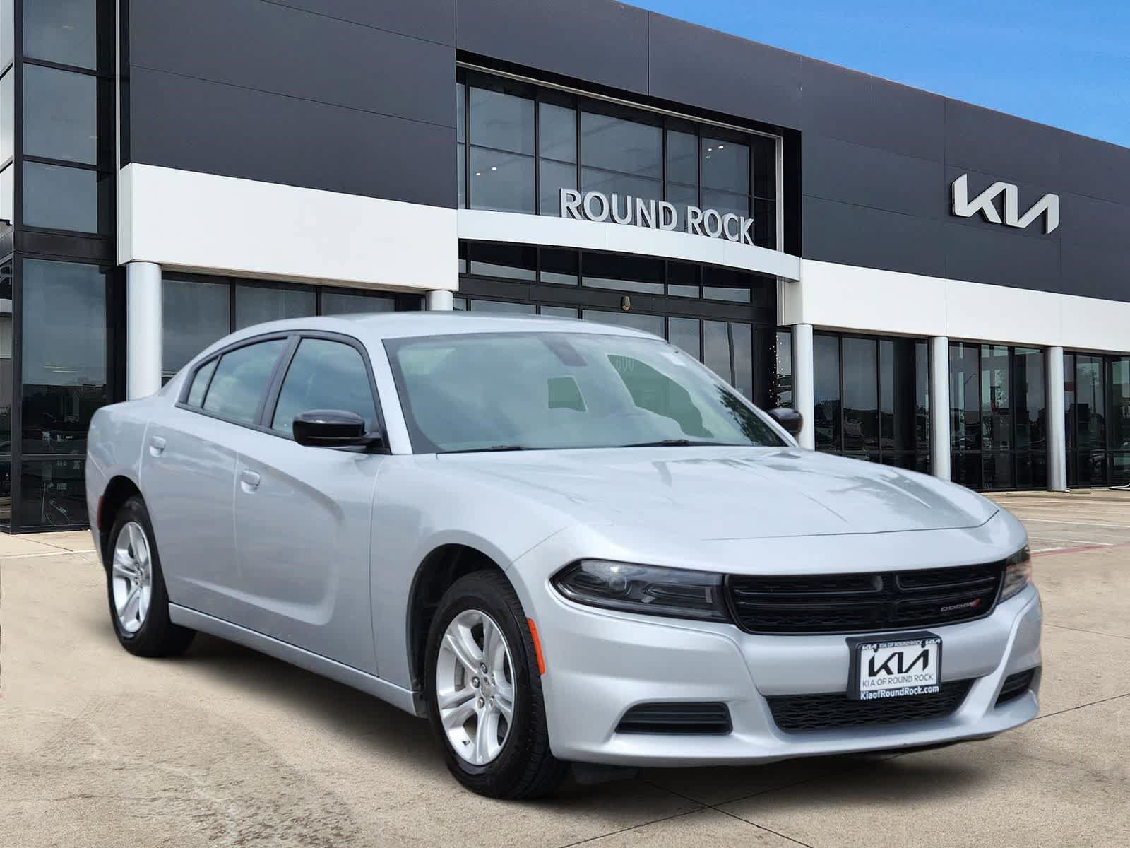 Used 2023 Dodge Charger SXT RWD image 3
