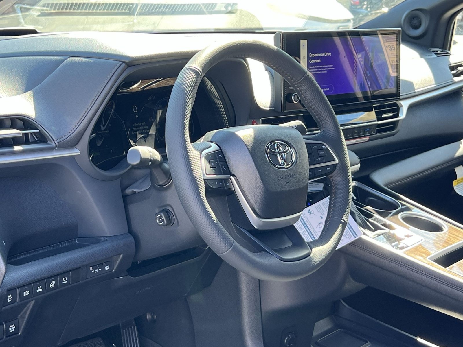 New 2026 Toyota Sienna Platinum AWD/4WD image 11