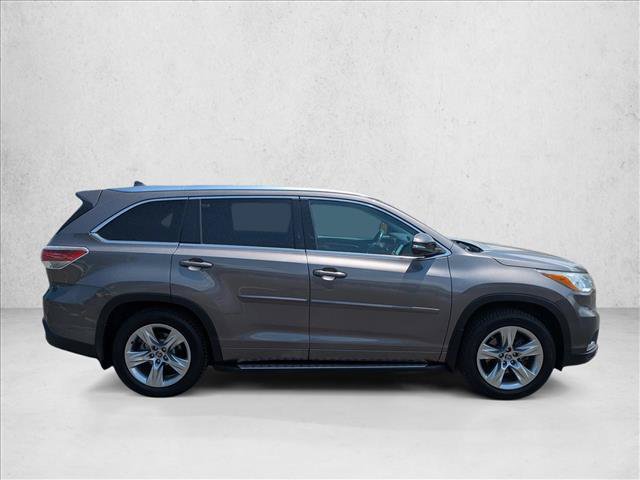 Used 2016 Toyota Highlander Limited Platinum AWD/4WD video 4