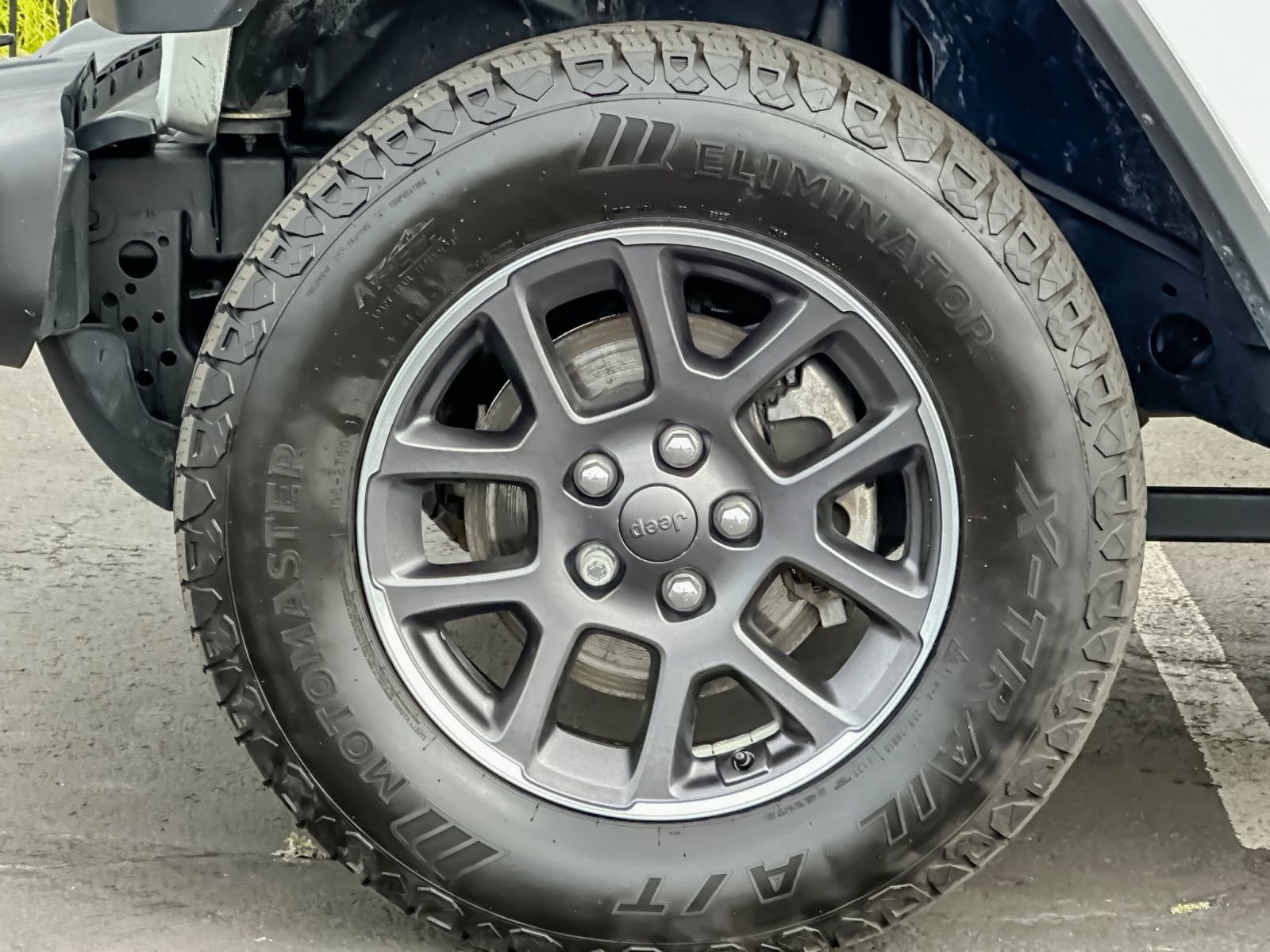 Used 2021 Jeep Gladiator Overland w/ Uconnect 4C Nav & Sound Group AWD/4WD image 25