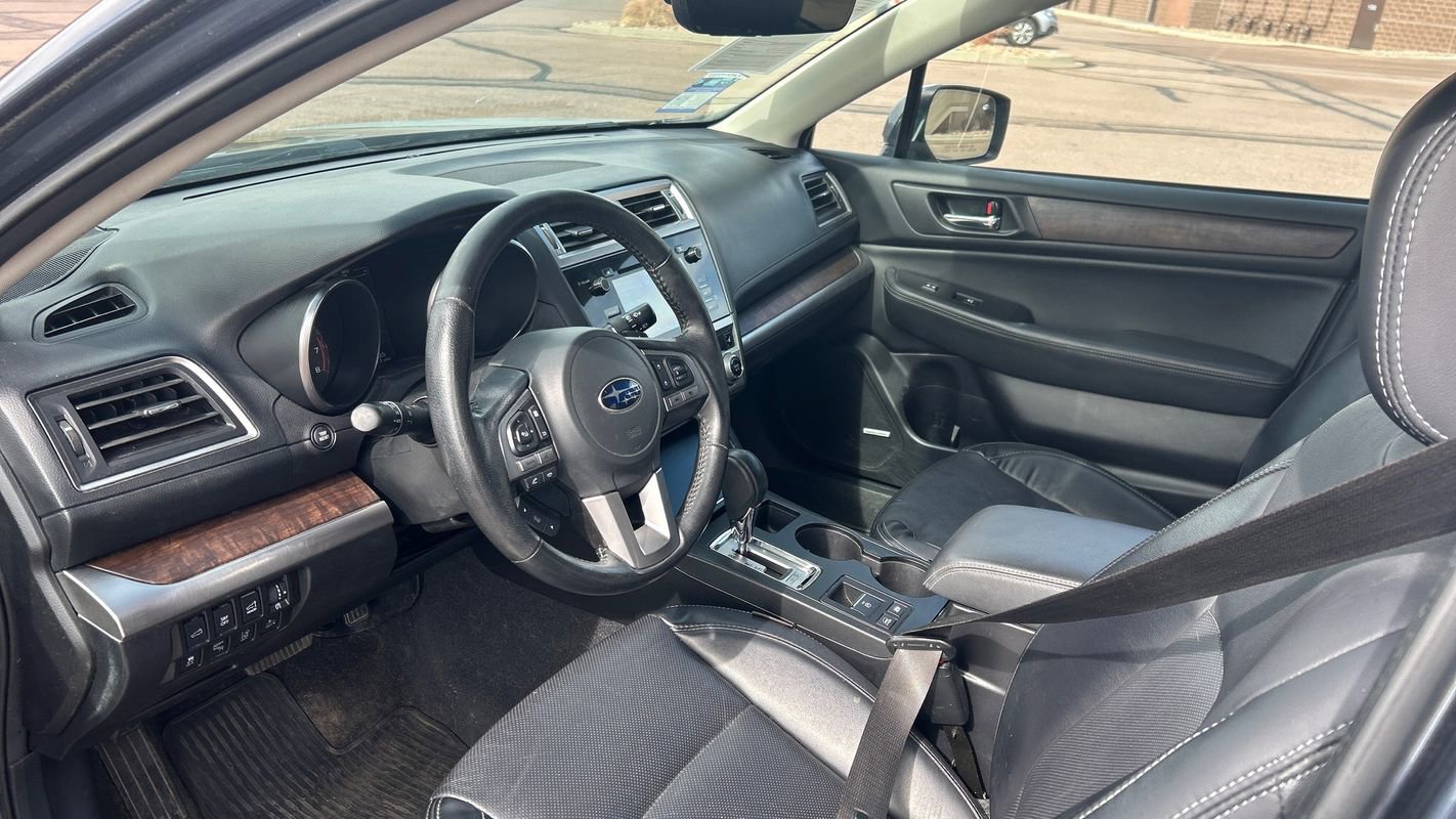 Used 2017 Subaru Outback 3.6R Limited AWD/4WD image 9