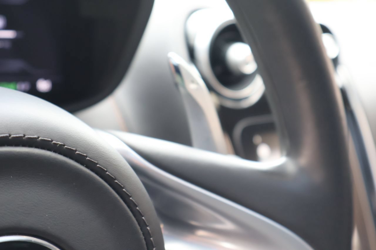 Used 2023 McLaren GT RWD image 12