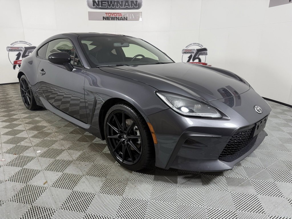 Used 2023 Toyota GR86 Premium w/ ALL Weather Mat Package (TMS) image 3