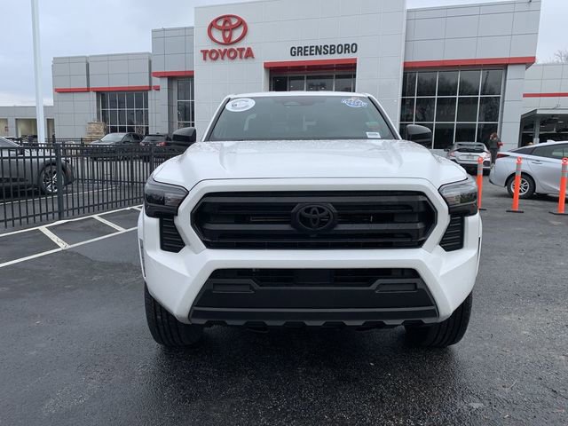 Used 2024 Toyota Tacoma SR image 3
