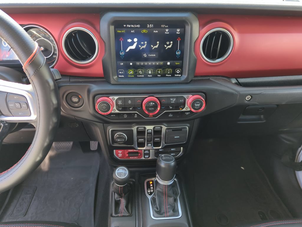Used 2023 Jeep Gladiator Rubicon w/ Cold Weather Group AWD/4WD image 24