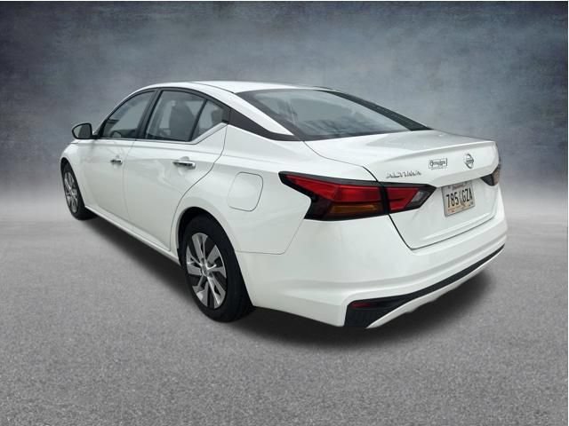 Used 2022 Nissan Altima 2.5 S FWD image 6