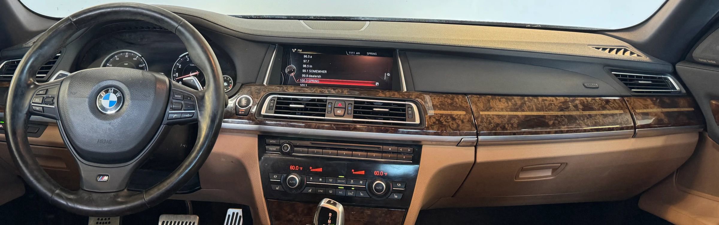 Used 2015 BMW 740Li xDrive AWD/4WD image 25