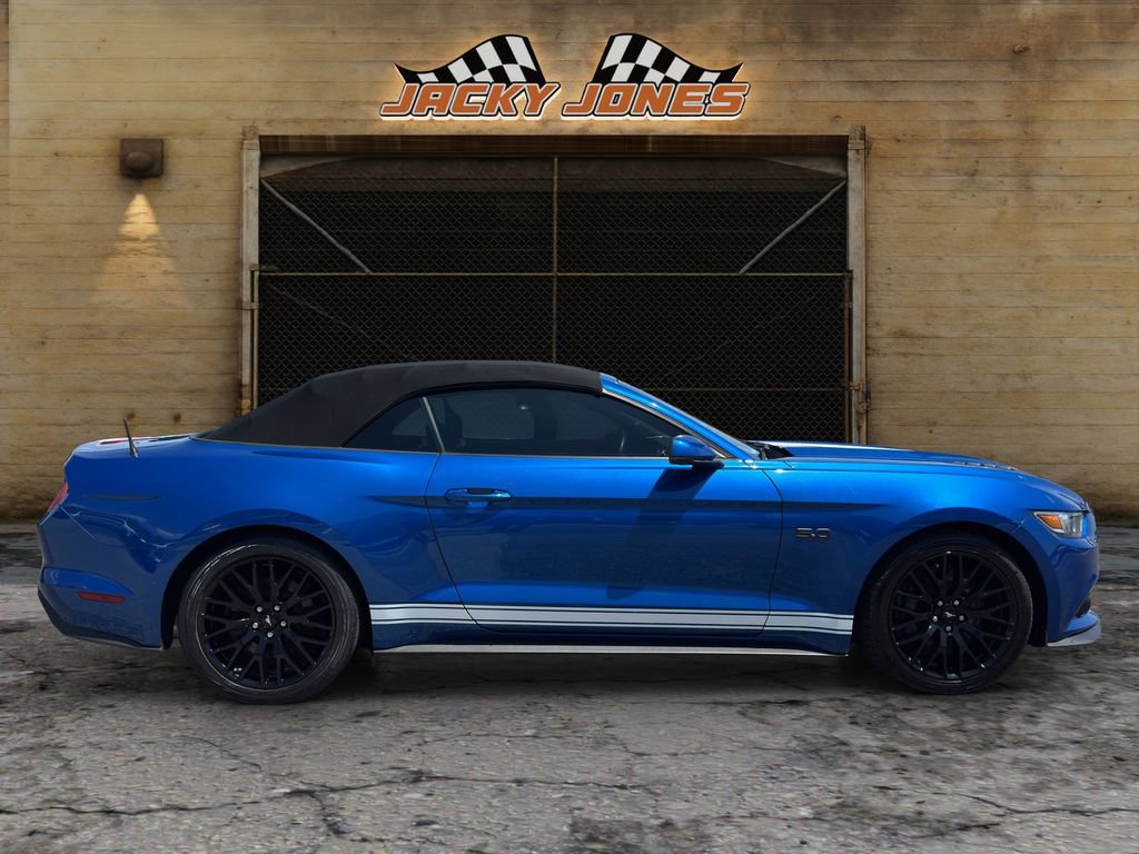 Used 2017 Ford Mustang GT Premium w/ GT Performance Package RWD image 11