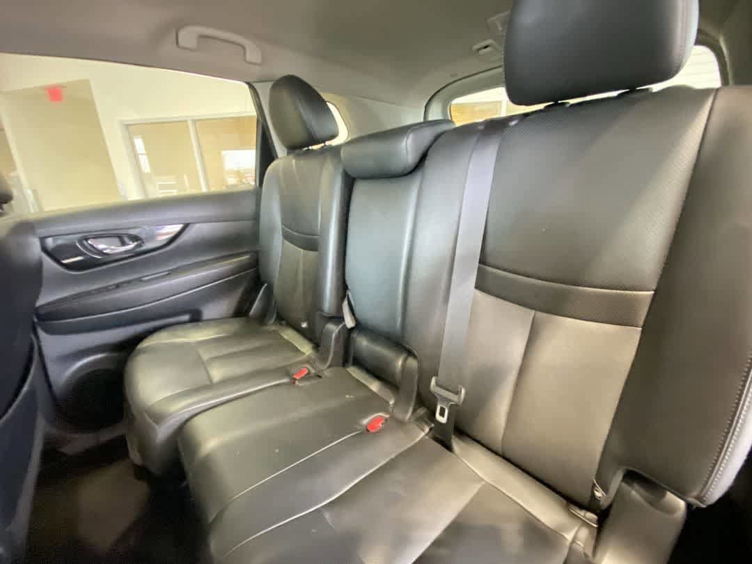 Used 2019 Nissan Rogue SL image 25