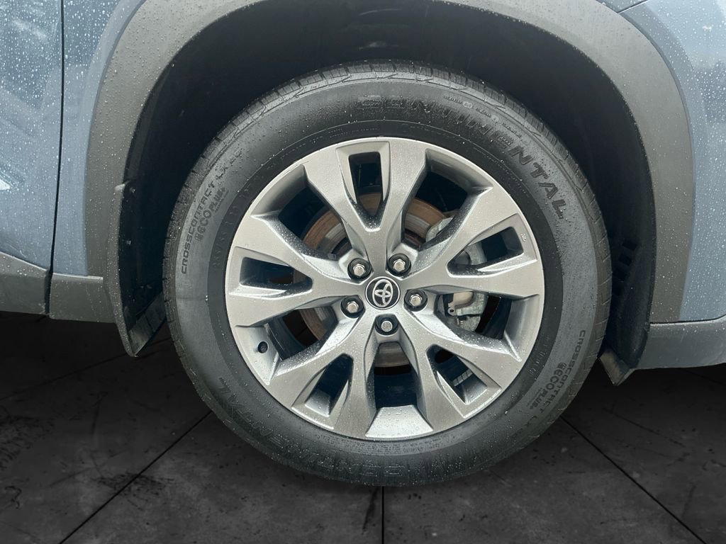 Used 2024 Toyota Grand Highlander Limited image 14