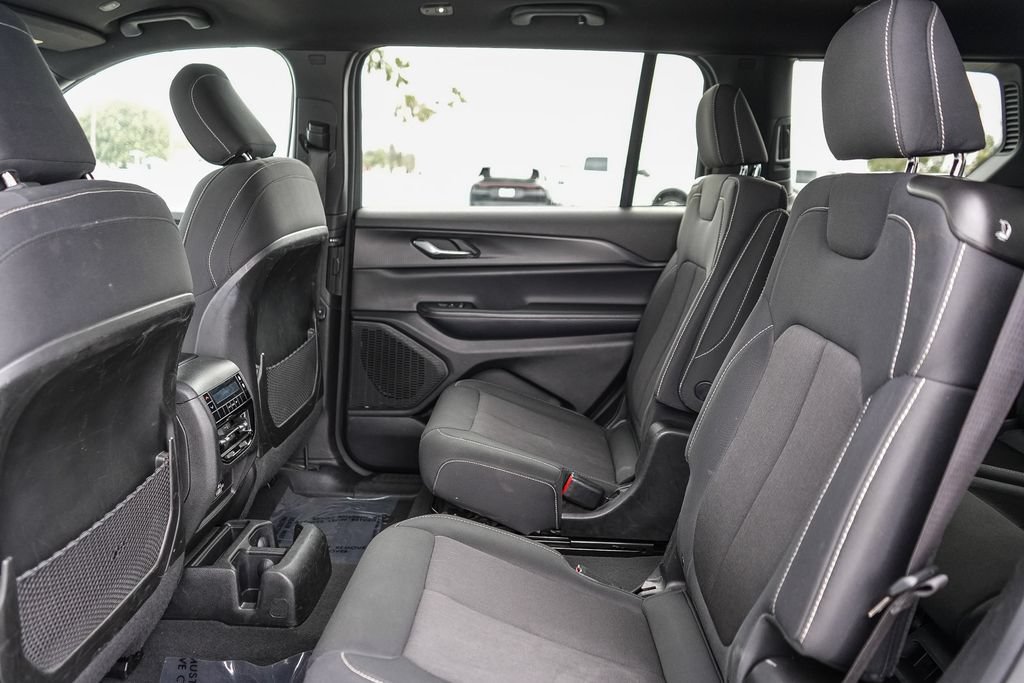 Used 2024 Jeep Grand Cherokee L Laredo AWD/4WD image 19