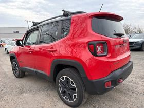Used 2017 Jeep Renegade Trailhawk AWD/4WD image 7