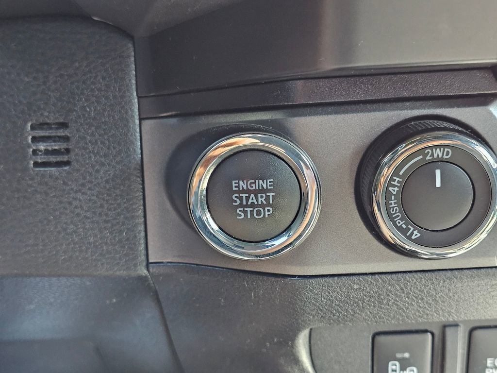 Used 2020 Toyota Tacoma TRD Off-Road w/ Technology Package image 23