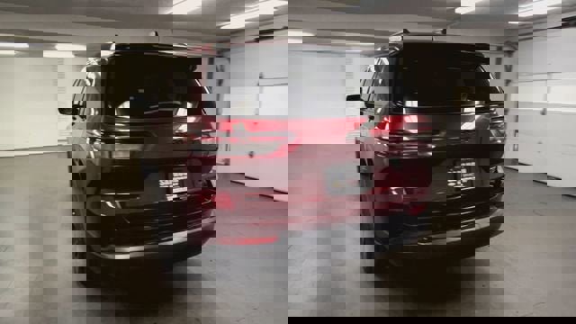 Used 2025 Jeep Grand Cherokee L Limited w/ Black Appearance Package image 7