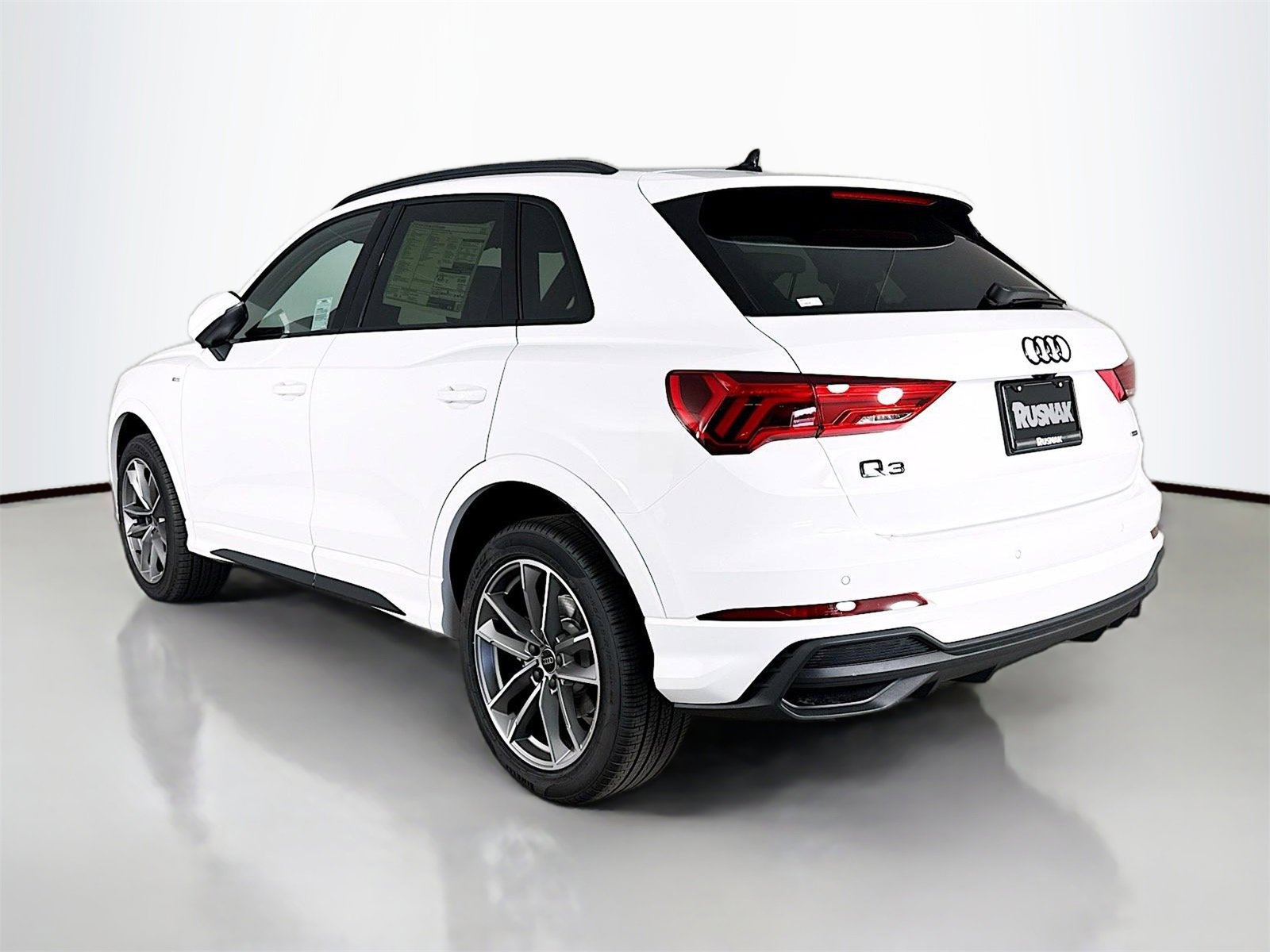 New 2025 Audi Q3 2.0T Premium image 5