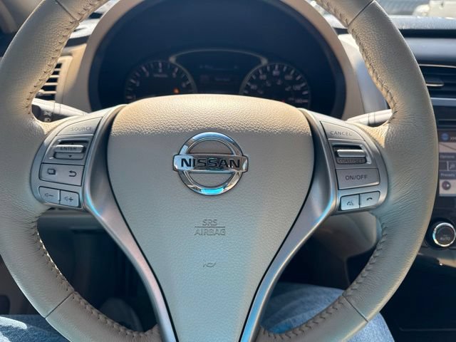 Used 2013 Nissan Altima 2.5 SL w/ Technology Pkg FWD image 10