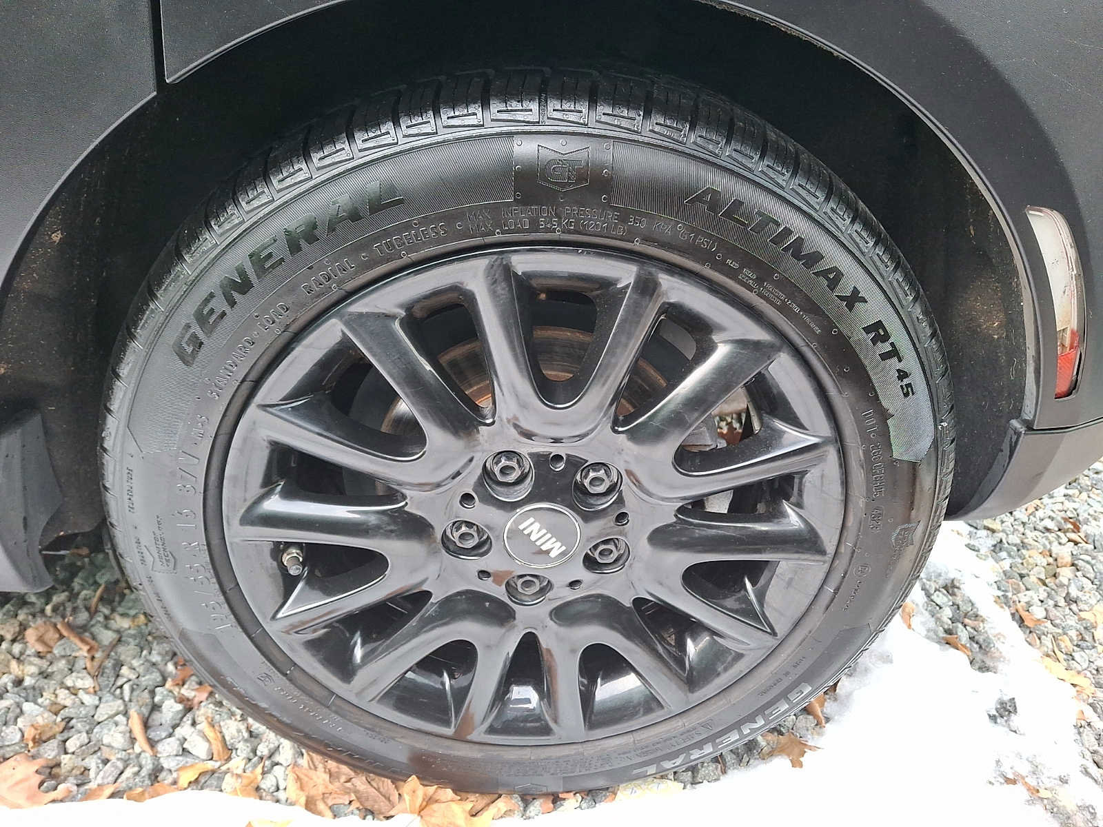 Used 2019 MINI Cooper 4-Door Hardtop w/ Signature Upholstery Package image 6