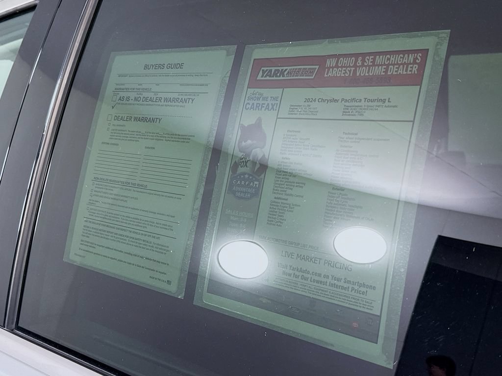 Certified 2024 Chrysler Pacifica Touring-L FWD image 15